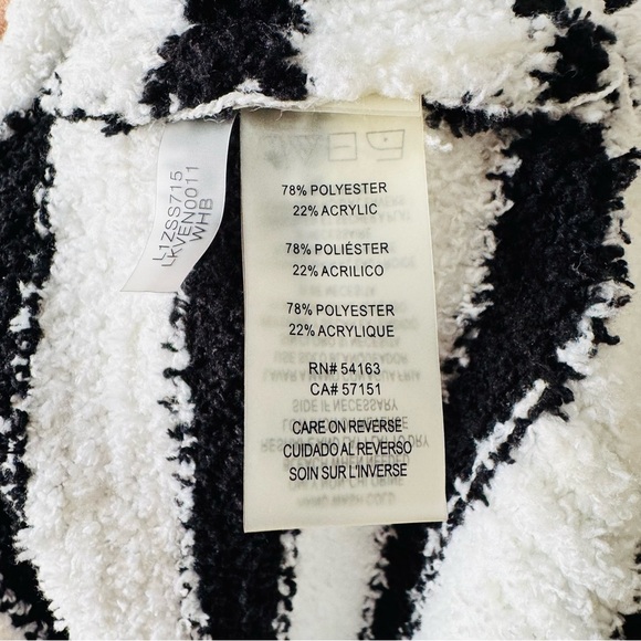 NWT Karl Lagerfeld Paris Limited Edition Cozy Knit Pullover Sweater Size S - Picture 8 of 8